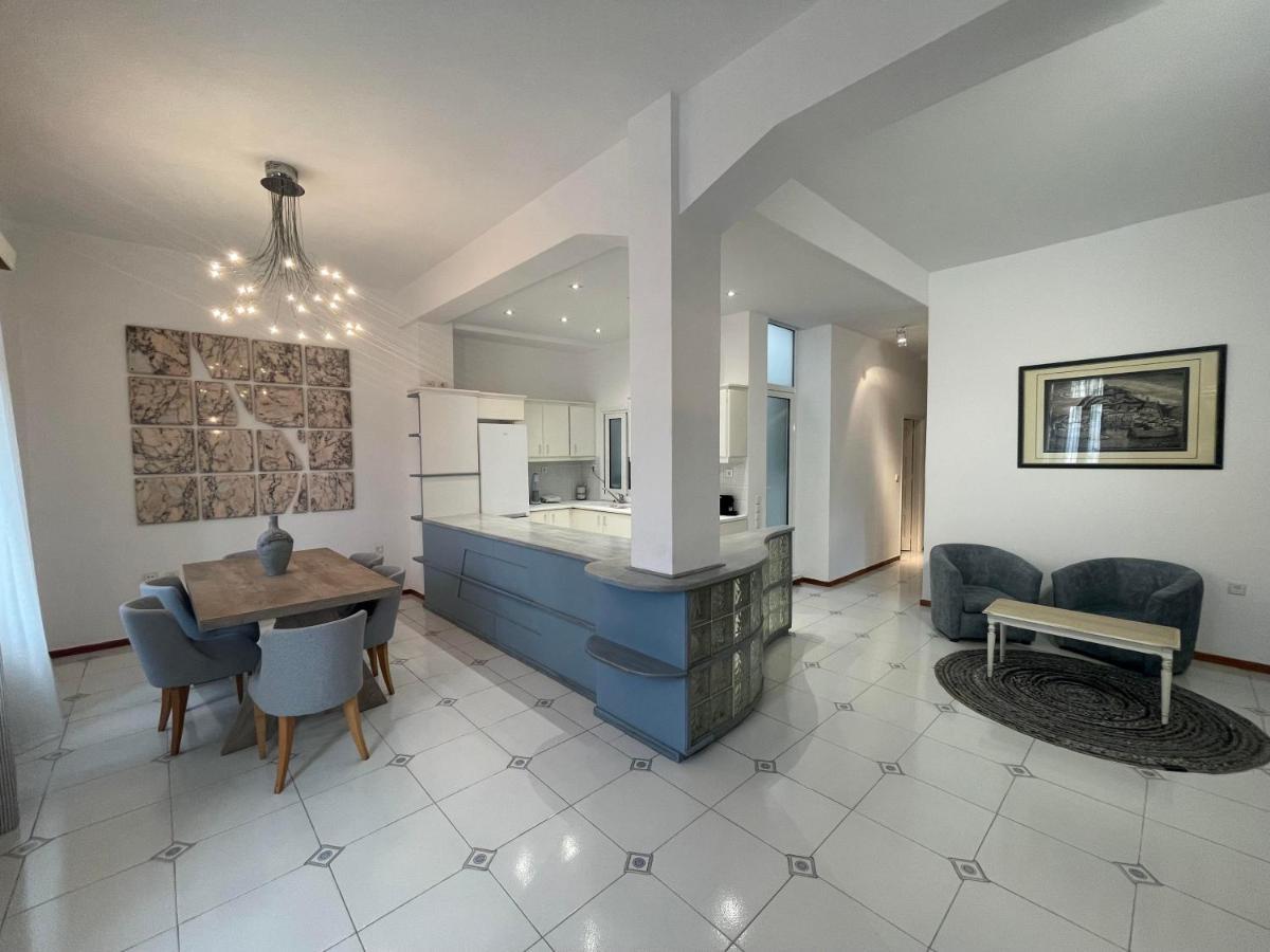 Dr. J. Spon Apartment Nafpaktos Dış mekan fotoğraf